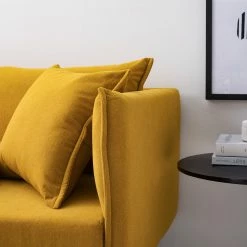 Studio Copenhagen Sofa Bayboro (2,5-Sitzer) - Senfgelb -Wohnzimmermöbel boutique en ligne 1000005824 201127 16482700005 DETAILS P000000001000005824