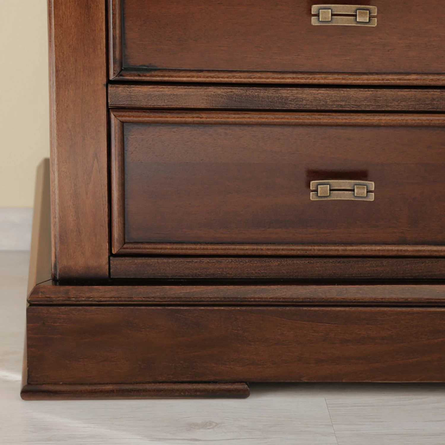 Montreux Vitrinenschrank Siena - Ayous teilmassiv - Antikbraun 6 Montreux Vitrinenschrank Siena - Ayous teilmassiv - Antikbraun – Bild 6