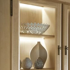 Ridgevalley Vitrinenschrank Breddin III - Pinie massiv - mit Beleuchtung 7 Ridgevalley Vitrinenschrank Breddin III - Pinie massiv - mit Beleuchtung -Wohnzimmermöbel boutique en ligne 1000084260 201004 11255200141 DETAILS P000000001000084260