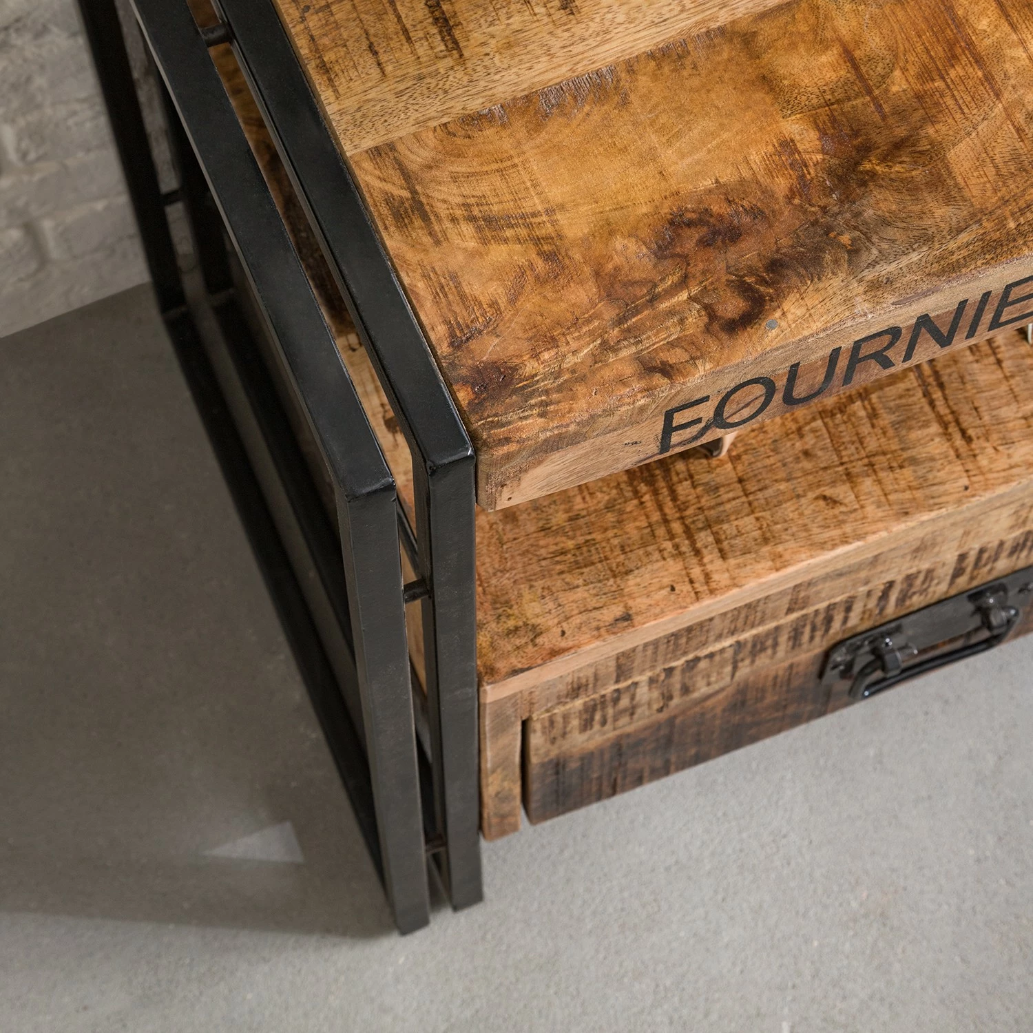 Wolf-Möbel TV-Lowboard Iron - Mango massiv / Eisen 12 Wolf-Möbel TV-Lowboard Iron - Mango massiv / Eisen – Bild 12