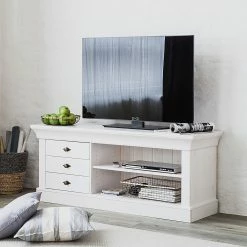 Maison Belfort TV-Lowboard Bergen - Kiefer Weiß 13 Maison Belfort TV-Lowboard Bergen - Kiefer Weiß -Wohnzimmermöbel boutique en ligne 1000104271 211122 08320300237 MOOD DETAILS P000000001000104271 mood