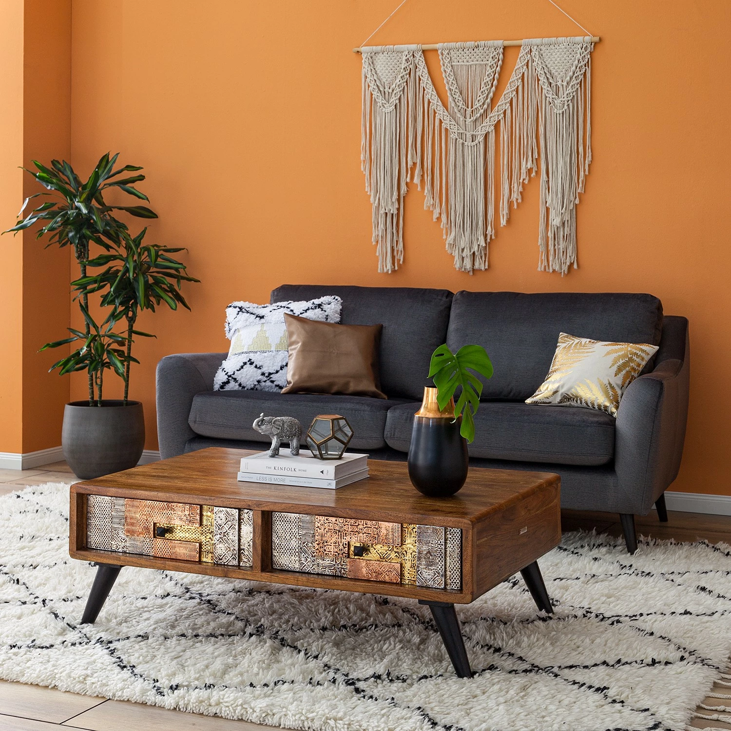 Wolf-Möbel Couchtisch Orient - Akazie massiv / Metall - Mehrfarbig 2 Wolf-Möbel Couchtisch Orient - Akazie massiv / Metall - Mehrfarbig – Bild 2