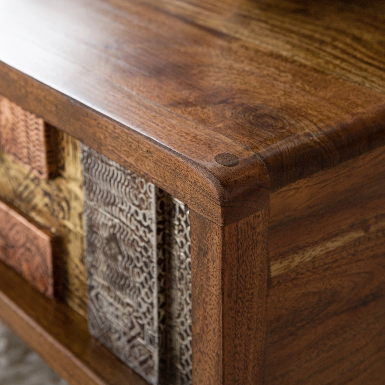 Wolf-Möbel Couchtisch Orient - Akazie massiv / Metall - Mehrfarbig 15 Wolf-Möbel Couchtisch Orient - Akazie massiv / Metall - Mehrfarbig – Bild 15