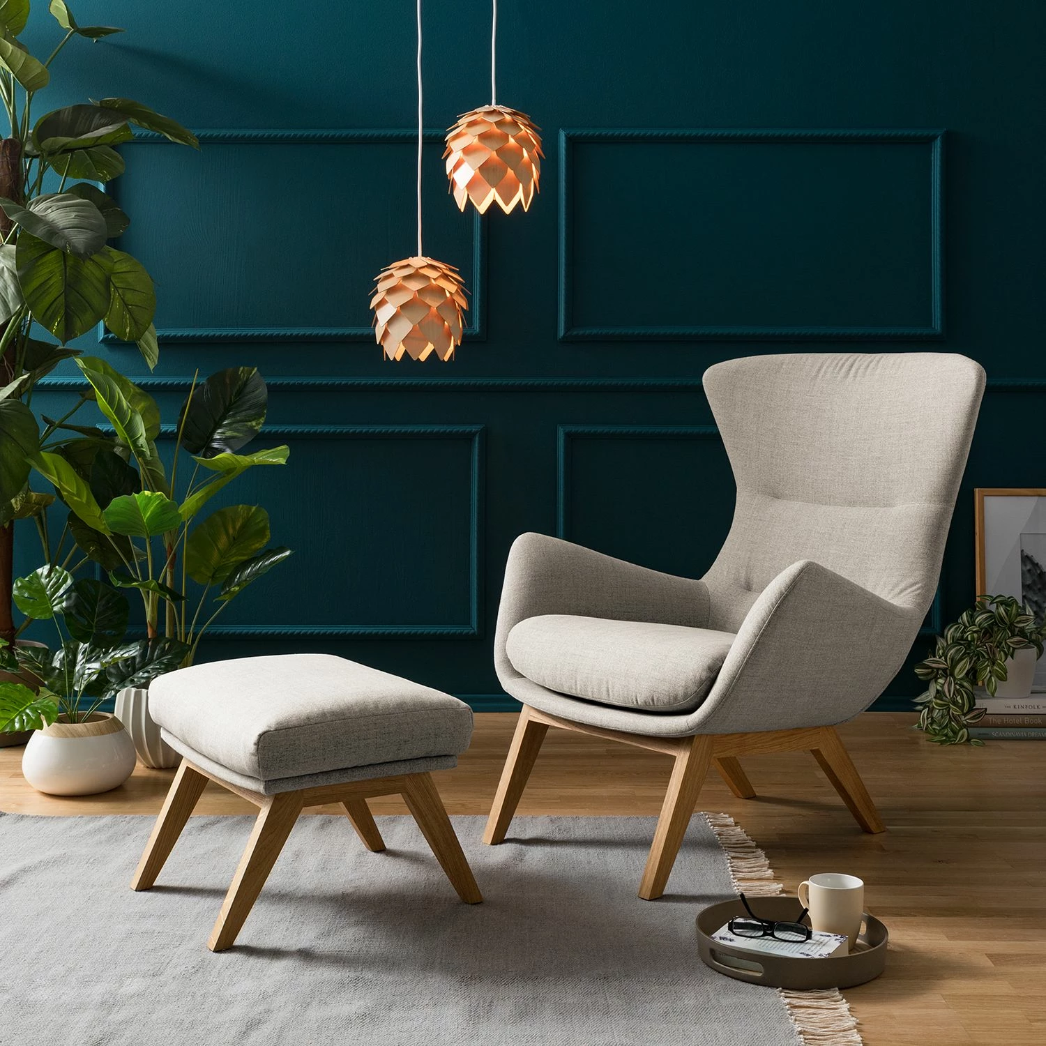 Studio Copenhagen Polsterhocker Hepburn I - Webstoff Milan: Beige - Eiche Dunkel 2 Studio Copenhagen Polsterhocker Hepburn I - Webstoff Milan: Beige - Eiche Dunkel – Bild 2