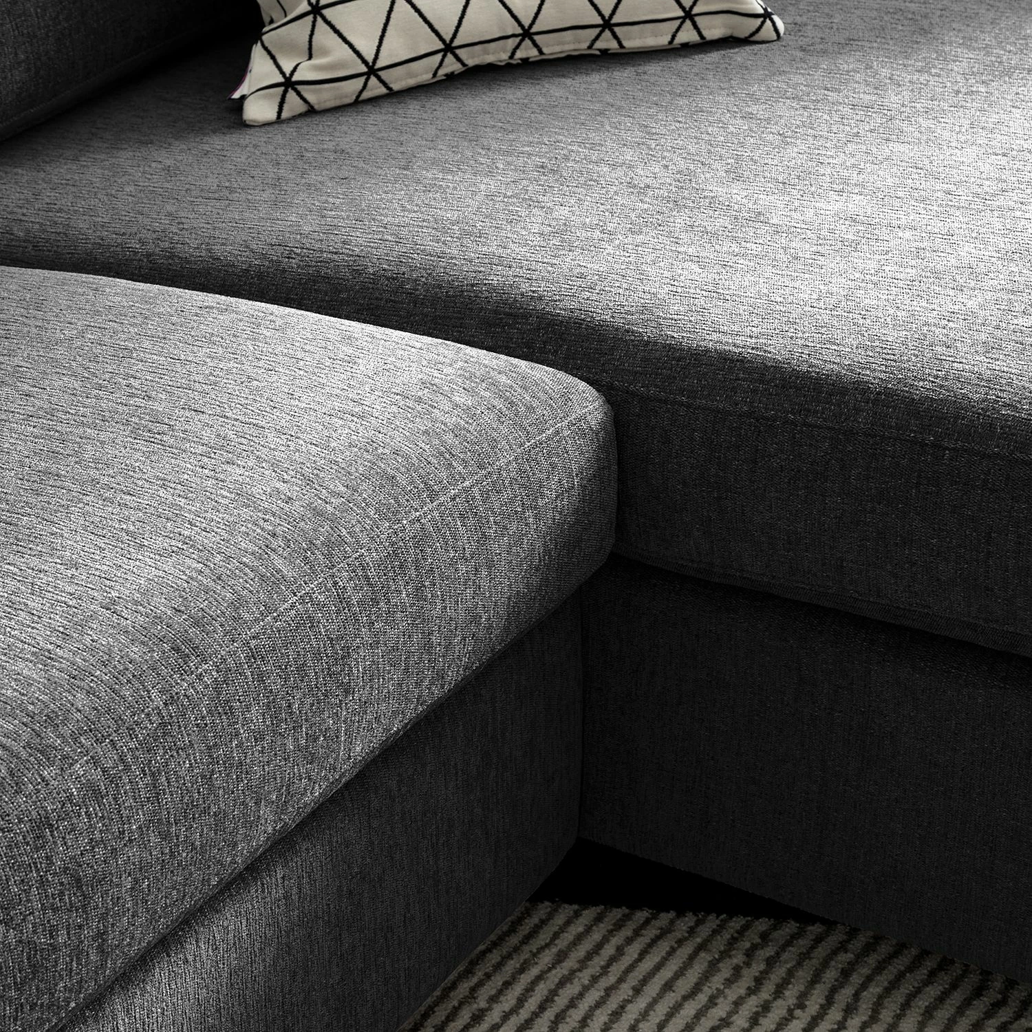 Fredriks Ecksofa Cipo I - Schwarz meliert - Longchair davorstehend rechts 9 Fredriks Ecksofa Cipo I - Schwarz meliert - Longchair davorstehend rechts – Bild 9