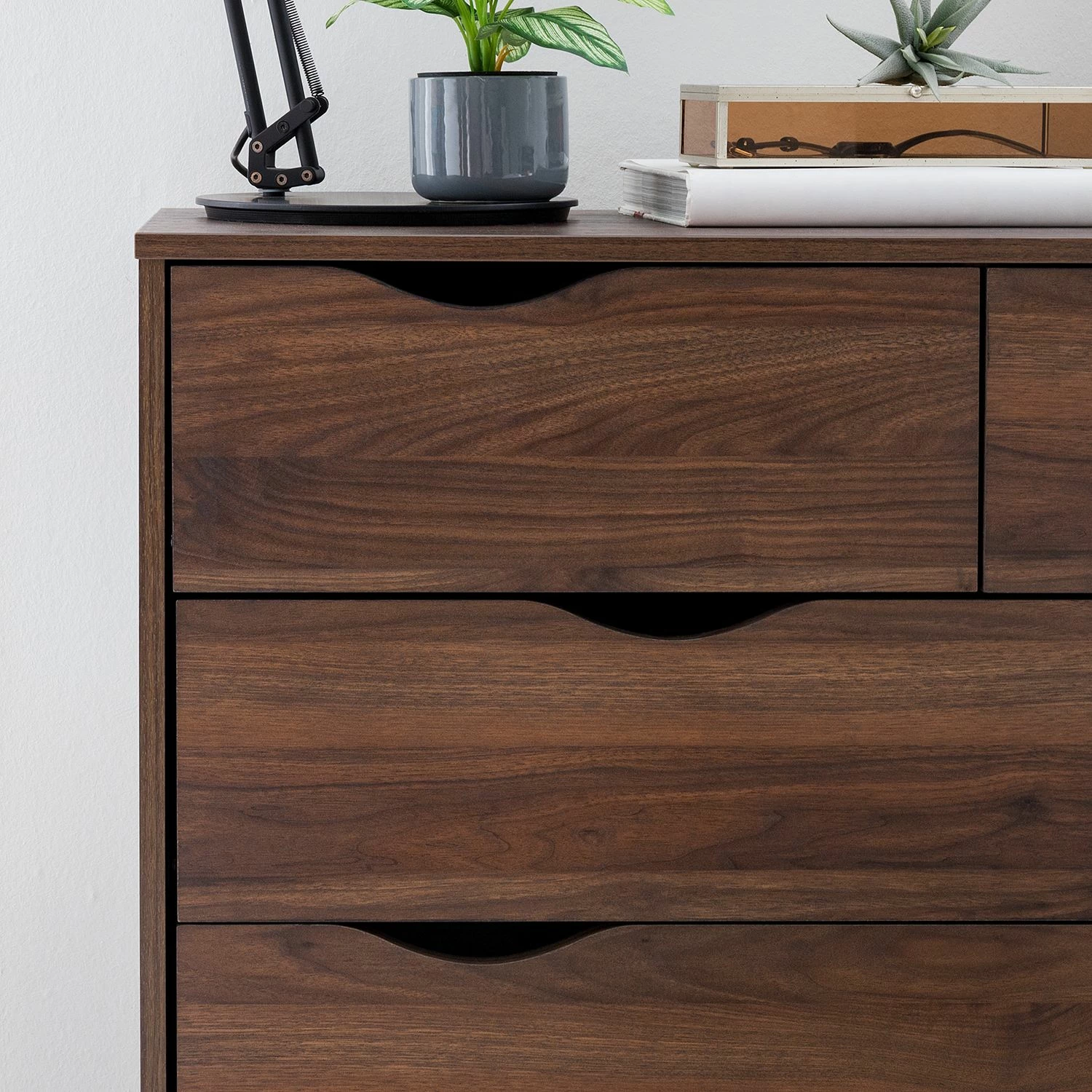 Mørteens Kommode Gjora II - Gummibaum teilmassiv - Walnuss 11 Mørteens Kommode Gjora II - Gummibaum teilmassiv - Walnuss – Bild 11