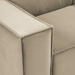 Ecksofa Kinx IV - Samt - Samt Shyla: Beige - Ottomane davorstehend rechts -Wohnzimmermöbel boutique en ligne 1000155701 220610 030 DETAILS P000000001000155701