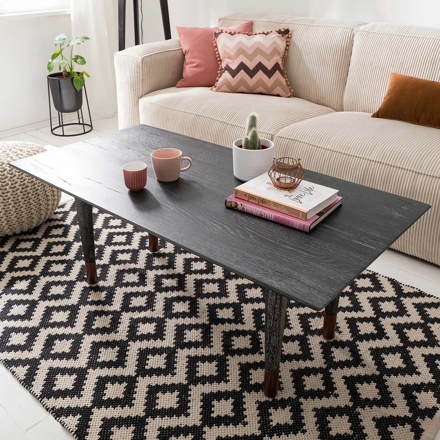 Ars manufacti Couchtisch Tila - Eiche massiv / Metall - Eiche Schwarz / Schwarz 3 Ars manufacti Couchtisch Tila - Eiche massiv / Metall - Eiche Schwarz / Schwarz – Bild 3