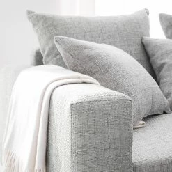 Fredriks Ecksofa Arimo - Ottomane davorstehend rechts - Mit Hocker 51 Fredriks Ecksofa Arimo - Ottomane davorstehend rechts - Mit Hocker -Wohnzimmermöbel boutique en ligne 1000163973 210614 18411801305 DETAILS P000000001000163973