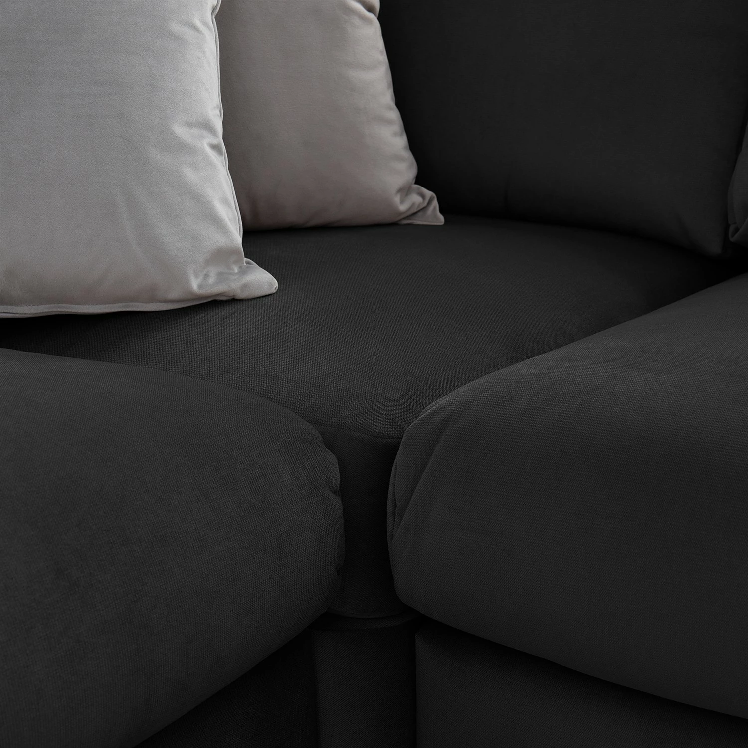 Jack & Alice Ecksofa Baitz I - Samt Krysia: Dunkelgrau - Ottomane davorstehend links 13 Jack & Alice Ecksofa Baitz I - Samt Krysia: Dunkelgrau - Ottomane davorstehend links – Bild 13