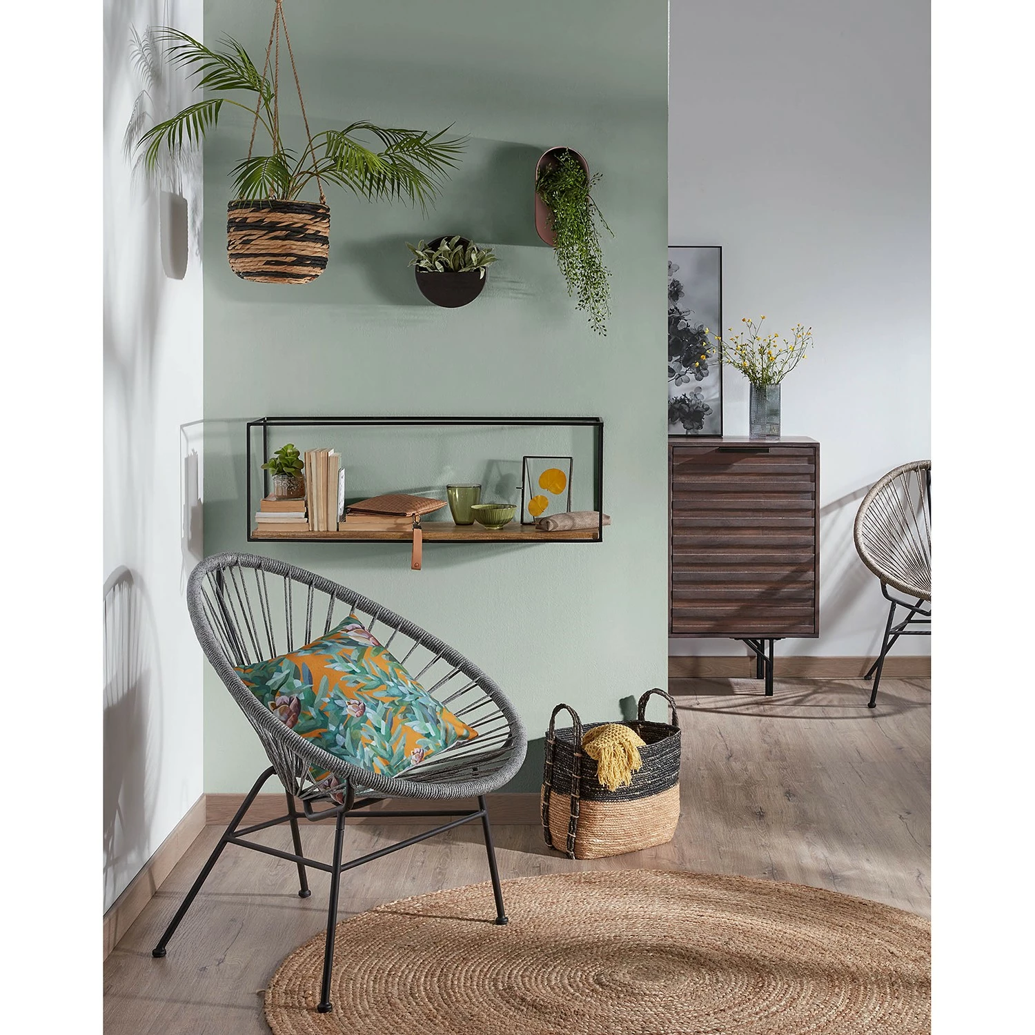 Norrwood Wandregal Silop - Mango massiv / Metall - Mango / Schwarz 3 Norrwood Wandregal Silop - Mango massiv / Metall - Mango / Schwarz – Bild 3