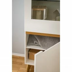 Mørteens Standvitrine Tenabo - Matt Weiß / Asteiche -Wohnzimmermöbel boutique en ligne 1000174303 200715 06263400013 DETAILS P000000001000174303