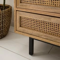 Ars manufacti Kommode Vina I - Mango massiv / Wiener Geflecht - Mango / Schwarz 18 Ars manufacti Kommode Vina I - Mango massiv / Wiener Geflecht - Mango / Schwarz -Wohnzimmermöbel boutique en ligne 1000178079 200320 14005500005 DETAILS P000000001000178079