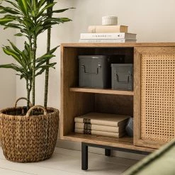 Ars manufacti Kommode Vina II - Mango massiv / Wiener Geflecht - Mango / Schwarz 27 Ars manufacti Kommode Vina II - Mango massiv / Wiener Geflecht - Mango / Schwarz -Wohnzimmermöbel boutique en ligne 1000178080 200324 13595700011 MOOD DETAILS P000000001000178080 mood