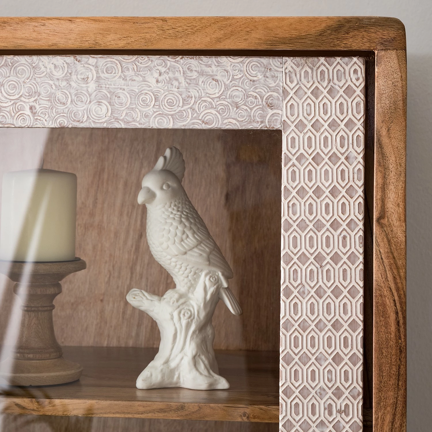 Ars manufacti Vitrinenschrank Buuda - Akazie massiv - Ecru / Akazie 3 Ars manufacti Vitrinenschrank Buuda - Akazie massiv - Ecru / Akazie – Bild 3