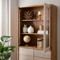 Ars manufacti Vitrinenschrank Buuda - Akazie massiv - Ecru / Akazie 23 Ars manufacti Vitrinenschrank Buuda - Akazie massiv - Ecru / Akazie -Wohnzimmermöbel boutique en ligne 1000182056 200227 06193200019 MOOD DETAILS P000000001000182056 mood