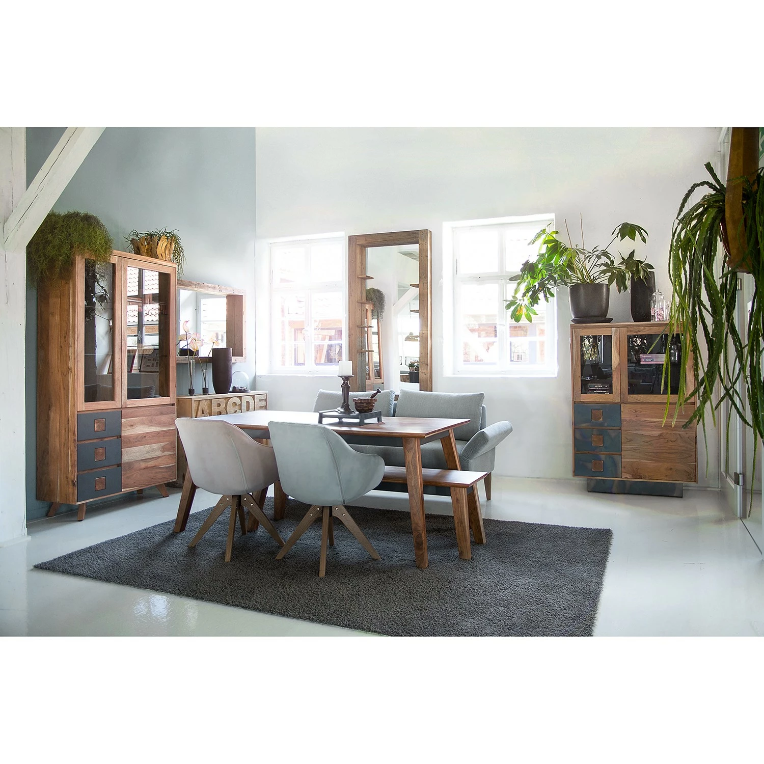 Red Living Highboard Dekla II - Akazie massiv - Akazie / Anthrazit 2 Red Living Highboard Dekla II - Akazie massiv - Akazie / Anthrazit – Bild 2