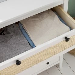 Maison Belfort Kommode Belleria II - Kiefer massiv / Wiener Geflecht - Weiß 21 Maison Belfort Kommode Belleria II - Kiefer massiv / Wiener Geflecht - Weiß -Wohnzimmermöbel boutique en ligne 1000187569 200430 14091000002 DETAILS P000000001000187569