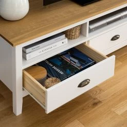 Maison Belfort TV-Lowboard Rivery - Kiefer massiv - Weiß 17 Maison Belfort TV-Lowboard Rivery - Kiefer massiv - Weiß -Wohnzimmermöbel boutique en ligne 1000187577 200312 14522700015 DETAILS P000000001000187577