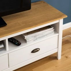 Maison Belfort TV-Lowboard Rivery - Kiefer massiv - Weiß 20 Maison Belfort TV-Lowboard Rivery - Kiefer massiv - Weiß -Wohnzimmermöbel boutique en ligne 1000187577 201111 14522700017 DETAILS P000000001000187577