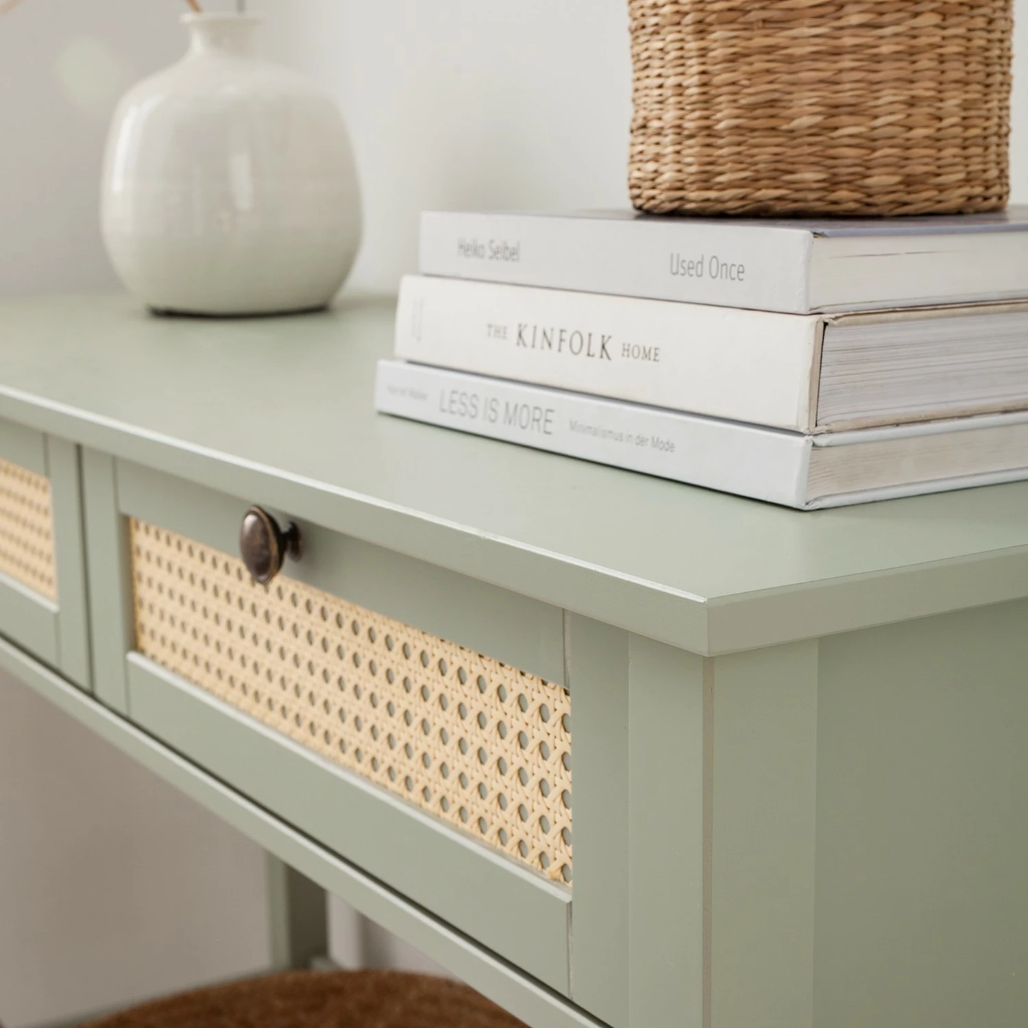 Maison Belfort Konsole/Schminktisch Belleria - Kiefer massiv / Wiener Geflecht - Hellolivgrün 11 Maison Belfort Konsole/Schminktisch Belleria - Kiefer massiv / Wiener Geflecht - Hellolivgrün – Bild 11