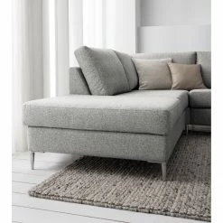 Studio Copenhagen Wohnlandschaft COSO Classic+ - Webstoff Inze: Hellgrau - Longchair davorstehend rechts / Ottomane links - Bettkasten - Chrom glänzend 43 Studio Copenhagen Wohnlandschaft COSO Classic+ - Webstoff Inze: Hellgrau - Longchair davorstehend rechts / Ottomane links - Bettkasten - Chrom glänzend -Wohnzimmermöbel boutique en ligne 1000212027 200923 09521000719 DETAILS P000000001000212027