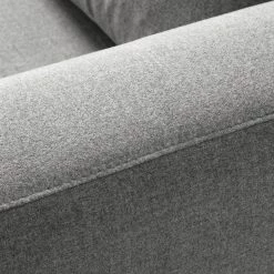 Studio Copenhagen 3-Sitzer Sofa COSO Classic - Webstoff Milan: Hellgrau - Buche -Wohnzimmermöbel boutique en ligne 1000212980 200827 12380600027 DETAILS P000000001000212980