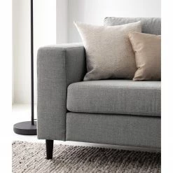 Studio Copenhagen 3-Sitzer Sofa COSO Classic - Webstoff Milan: Hellgrau - Buche -Wohnzimmermöbel boutique en ligne 1000212980 201023 11040500009 DETAILS P000000001000212980