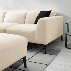 Studio Copenhagen Ecksofa Berrie II - Webstoff Saia: Beige - Breite: 263 cm - Ottomane davorstehend links -Wohnzimmermöbel boutique en ligne 1000217561 210222 09073400589 DETAILS P000000001000217561