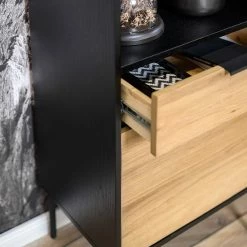 Studio Copenhagen Regal Xavi - Echtholzfurnier / Metall - Eiche / Eiche Schwarz 27 Studio Copenhagen Regal Xavi - Echtholzfurnier / Metall - Eiche / Eiche Schwarz -Wohnzimmermöbel boutique en ligne 1000218026 220107 12570100096 DETAILS P000000001000218026