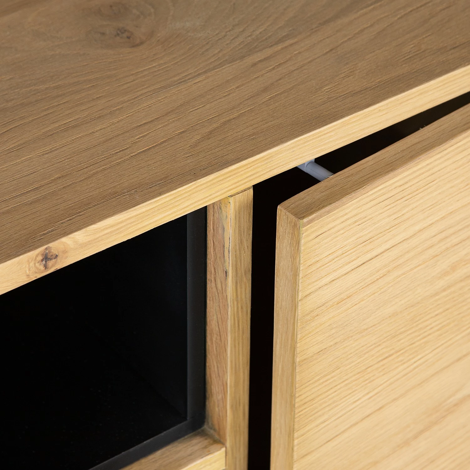 Studio Copenhagen TV-Lowboard Flox I - Echtholzfurnier / Metall - Eiche / Schwarz 7 Studio Copenhagen TV-Lowboard Flox I - Echtholzfurnier / Metall - Eiche / Schwarz – Bild 7