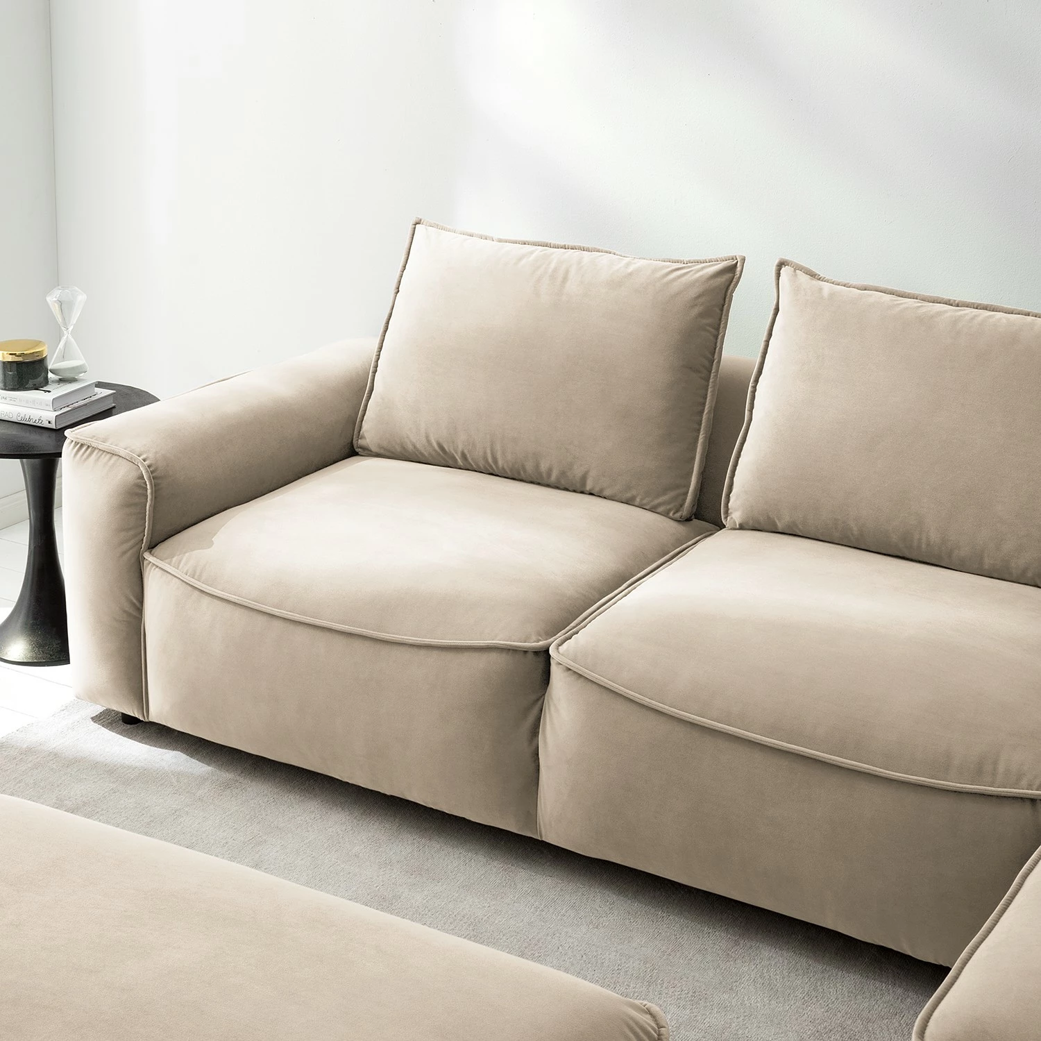 Studio Copenhagen Ecksofa Buckley II - Samt Shyla: Beige - Longchair davorstehend rechts 8 Studio Copenhagen Ecksofa Buckley II - Samt Shyla: Beige - Longchair davorstehend rechts – Bild 8