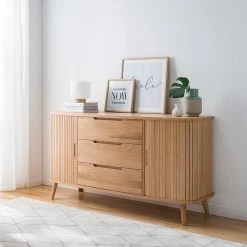 Mørteens Sideboard Hanck - Eiche teilmassiv 24 Mørteens Sideboard Hanck - Eiche teilmassiv -Wohnzimmermöbel boutique en ligne 1000218269 210312 08415200001 MOOD DETAILS P000000001000218269 mood