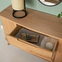 Mørteens Sideboard Hanck - Eiche teilmassiv 29 Mørteens Sideboard Hanck - Eiche teilmassiv -Wohnzimmermöbel boutique en ligne 1000218269 210420 14181700009 DETAILS P000000001000218269