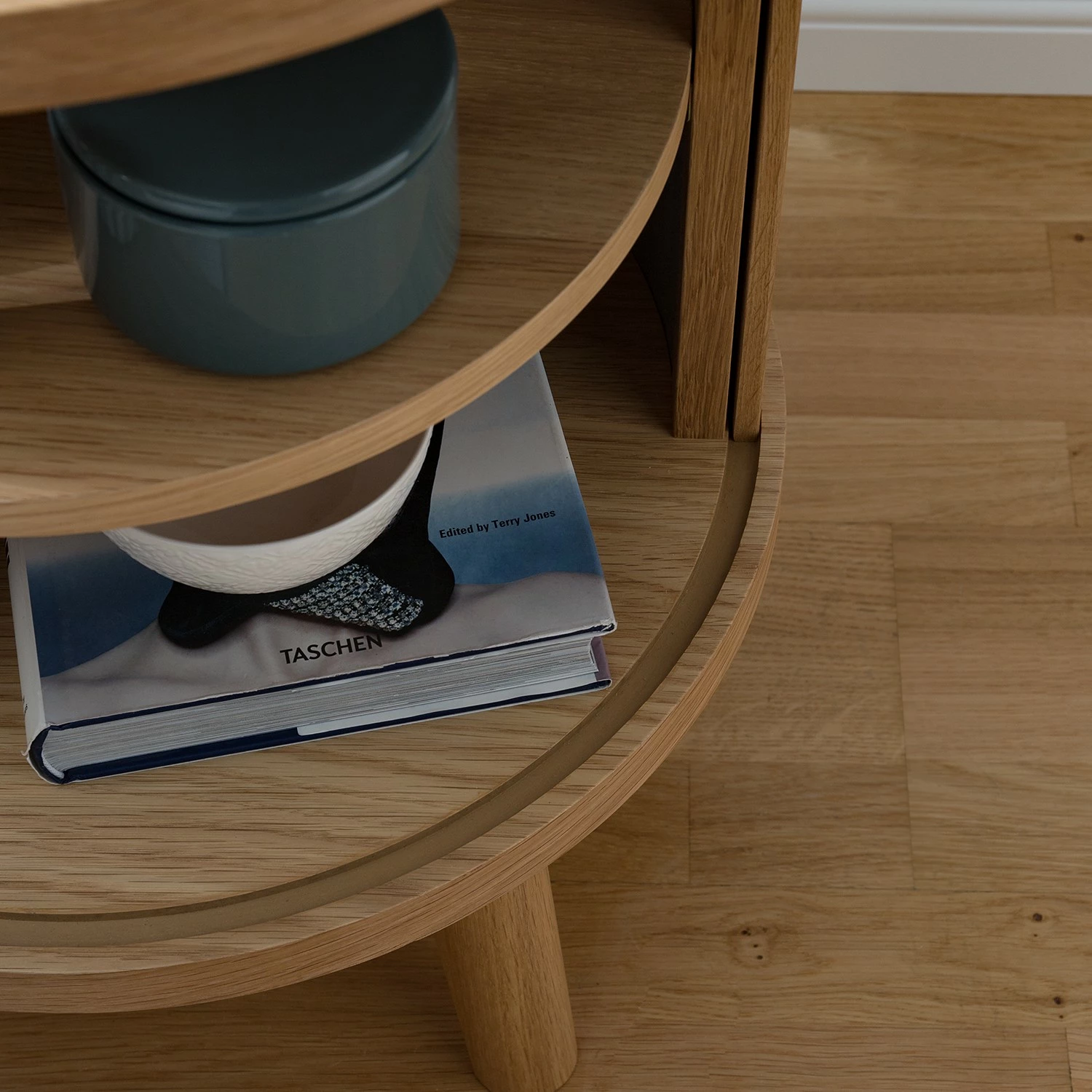 Mørteens Beistelltisch Hanck - Eiche teilmassiv 11 Mørteens Beistelltisch Hanck - Eiche teilmassiv – Bild 11