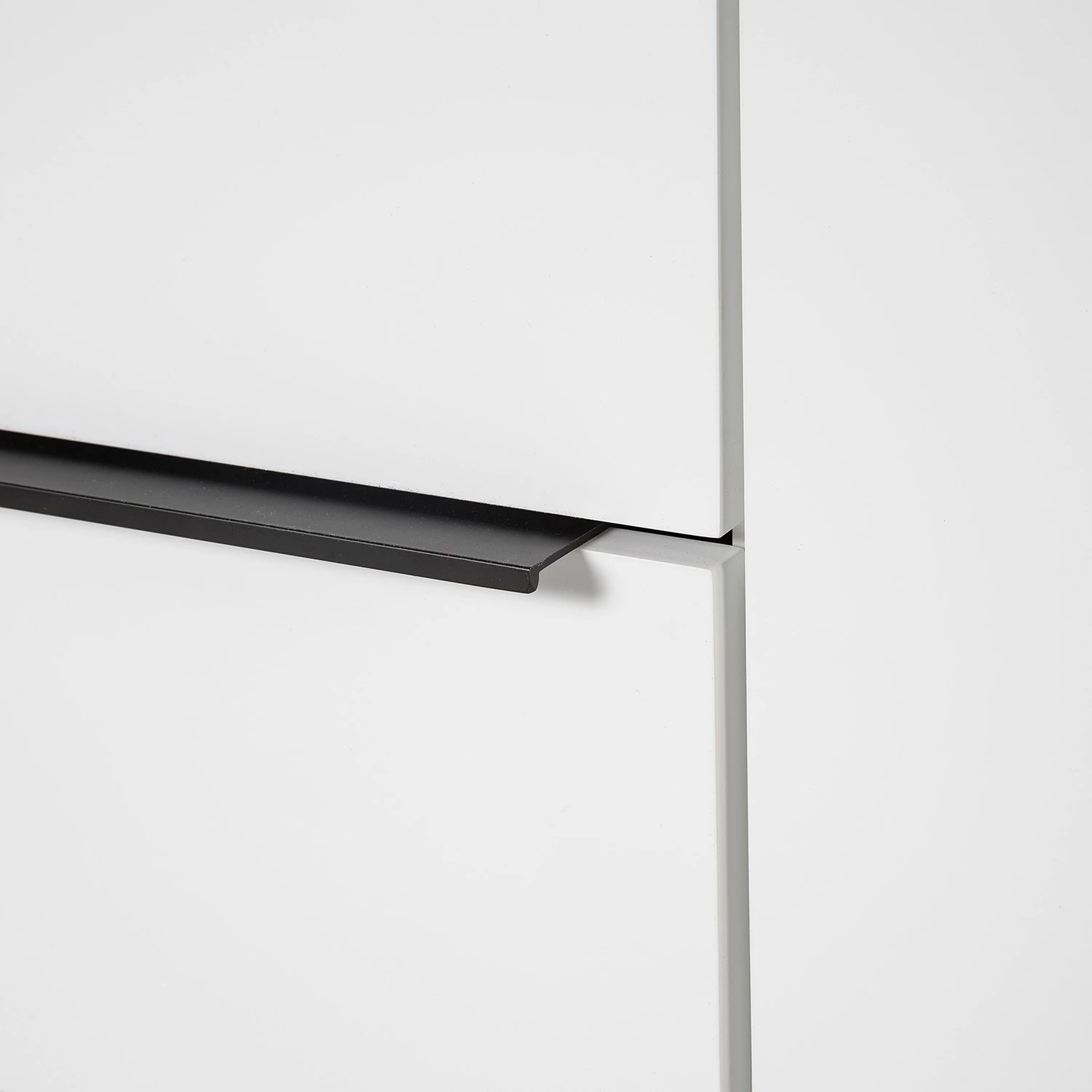 Fredriks Sideboard White Hall I - Matt Weiß / Schwarz 9 Fredriks Sideboard White Hall I - Matt Weiß / Schwarz – Bild 9