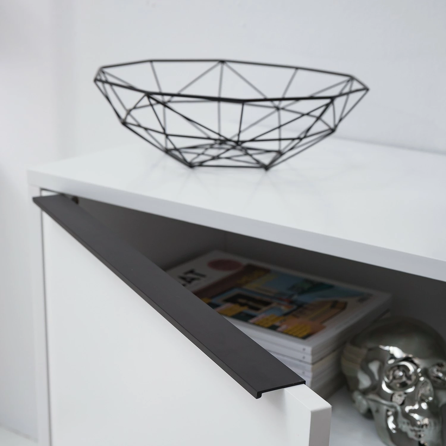 Fredriks Sideboard White Hall I - Matt Weiß / Schwarz 16 Fredriks Sideboard White Hall I - Matt Weiß / Schwarz – Bild 16