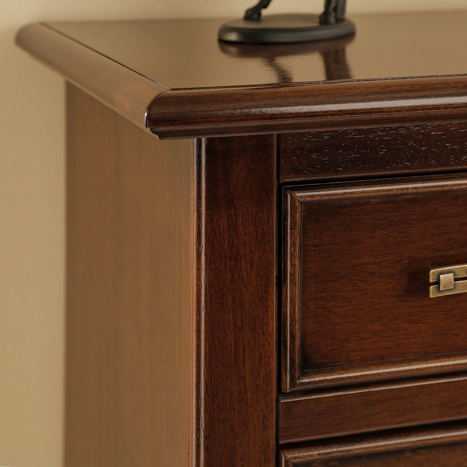 Ridgevalley Kommode Brieux - Tulpenbaum teilmassiv - Tulpenbaum Antik 6 Ridgevalley Kommode Brieux - Tulpenbaum teilmassiv - Tulpenbaum Antik – Bild 6