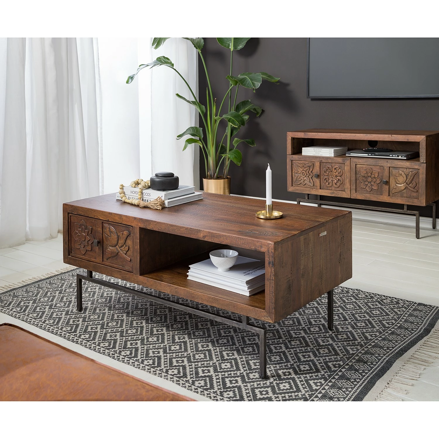 Wolf-Möbel Couchtisch Carving - Akazie massiv 2 Wolf-Möbel Couchtisch Carving - Akazie massiv – Bild 2