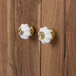 Wolf-Möbel Kommode Maison II - Akazie massiv - Akazie Stone / Antik Weiß -Wohnzimmermöbel boutique en ligne 1000257252 220406 060 DETAILS P000000001000257252