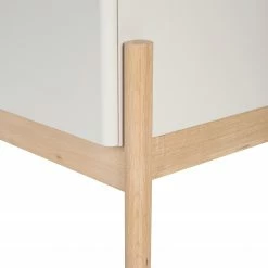 Studio Copenhagen Sideboard Cooby I - Muschelweiß / Eiche Hell 23 Studio Copenhagen Sideboard Cooby I - Muschelweiß / Eiche Hell -Wohnzimmermöbel boutique en ligne 1000276966 220729 055 DETAILS P000000001000276966