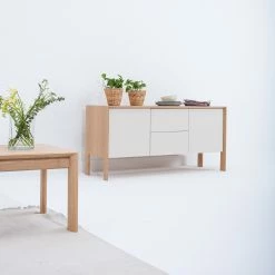 Studio Copenhagen Sideboard Maayka I - Eiche teilmassiv - Mushroom Creme / Eiche Hell 27 Studio Copenhagen Sideboard Maayka I - Eiche teilmassiv - Mushroom Creme / Eiche Hell -Wohnzimmermöbel boutique en ligne 1000277378 211012 153646000022 MOOD DETAILS P000000001000277378 mood