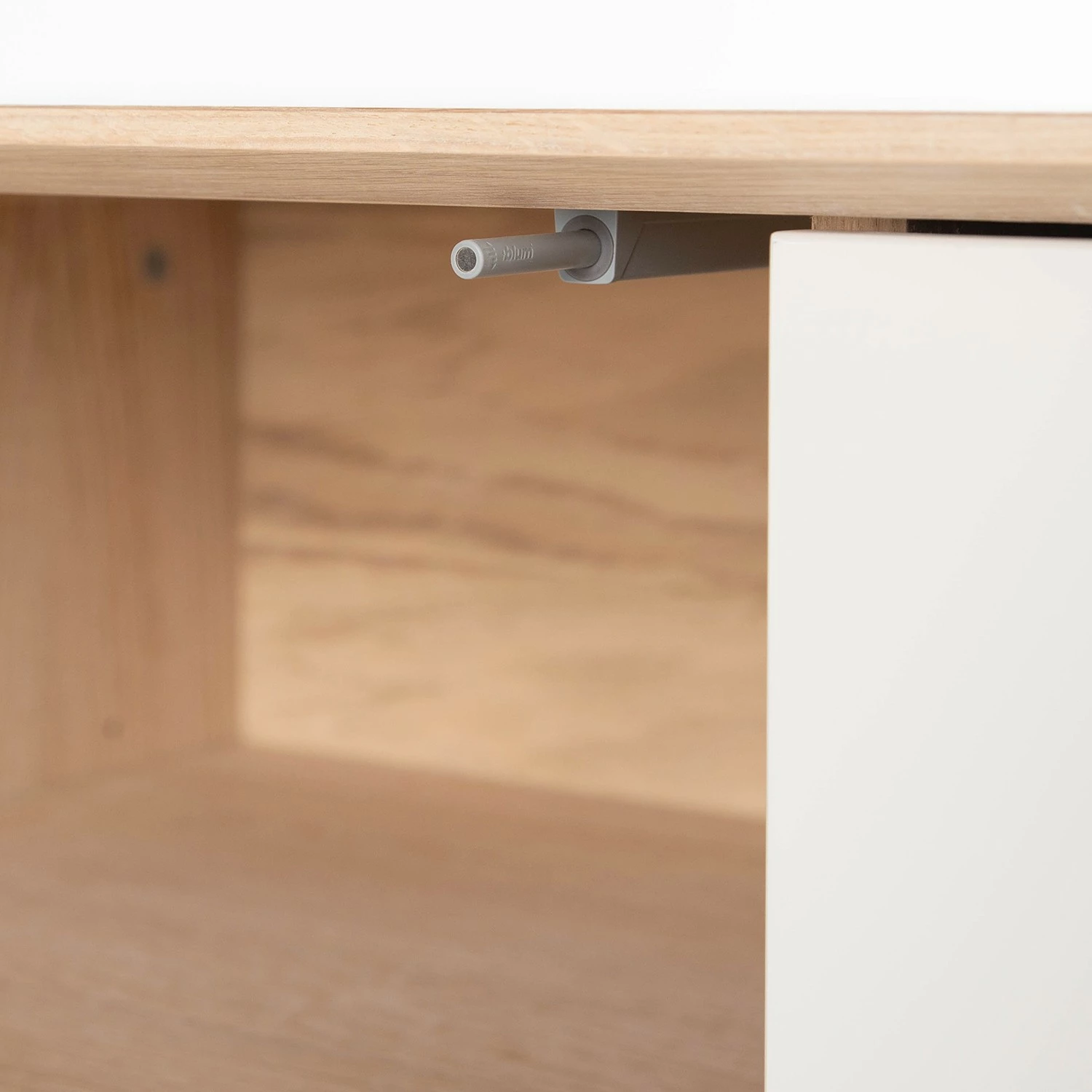 Studio Copenhagen Sideboard Maayka I - Eiche teilmassiv - Mushroom Creme / Eiche Hell 12 Studio Copenhagen Sideboard Maayka I - Eiche teilmassiv - Mushroom Creme / Eiche Hell – Bild 12