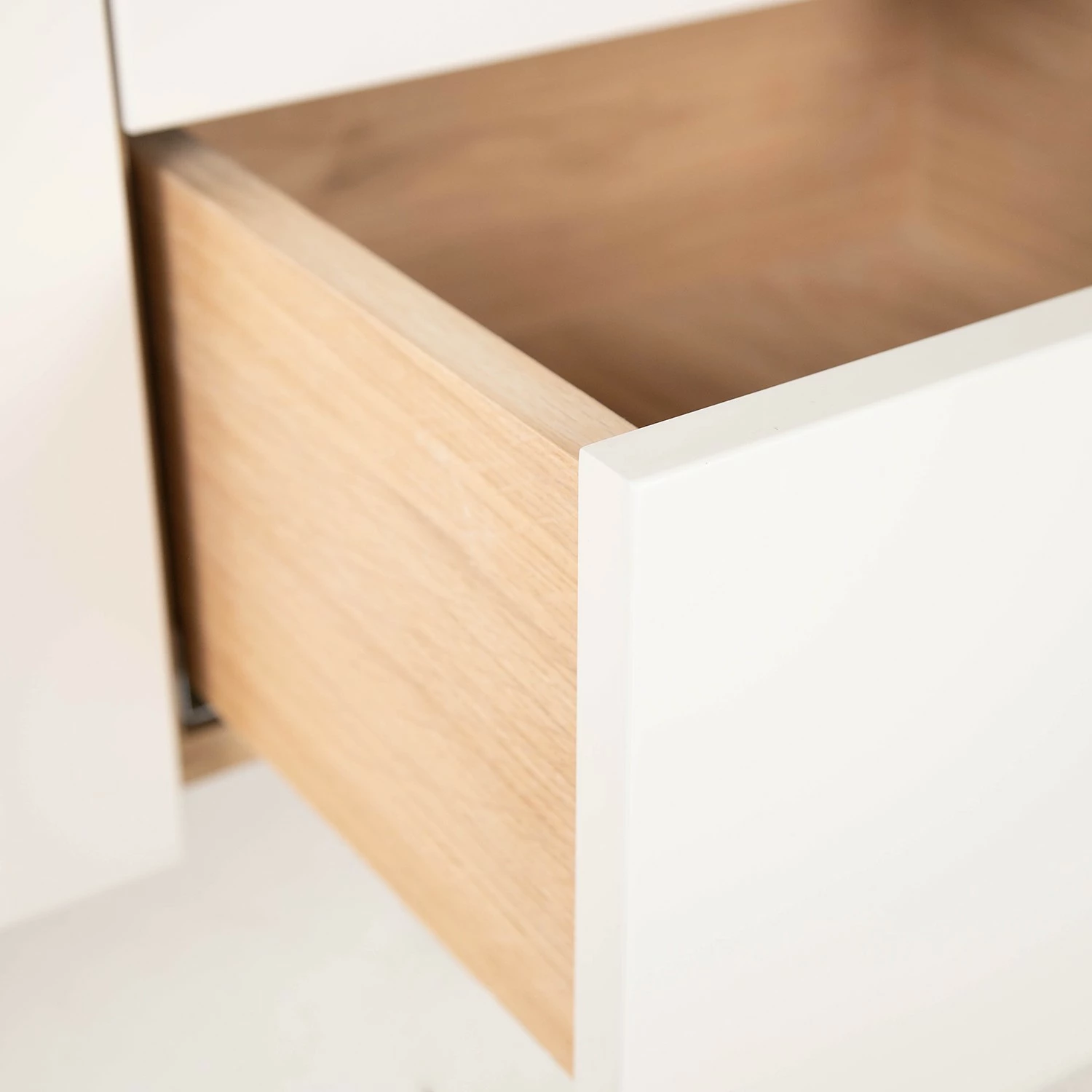 Studio Copenhagen Sideboard Maayka I - Eiche teilmassiv - Mushroom Creme / Eiche Hell 19 Studio Copenhagen Sideboard Maayka I - Eiche teilmassiv - Mushroom Creme / Eiche Hell – Bild 19