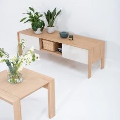 Studio Copenhagen TV-Lowboard Maayka I - Eiche teilmassiv - Mushroom Creme / Eiche Hell 22 Studio Copenhagen TV-Lowboard Maayka I - Eiche teilmassiv - Mushroom Creme / Eiche Hell -Wohnzimmermöbel boutique en ligne 1000277386 211012 153649000132 DETAILS P000000001000277386