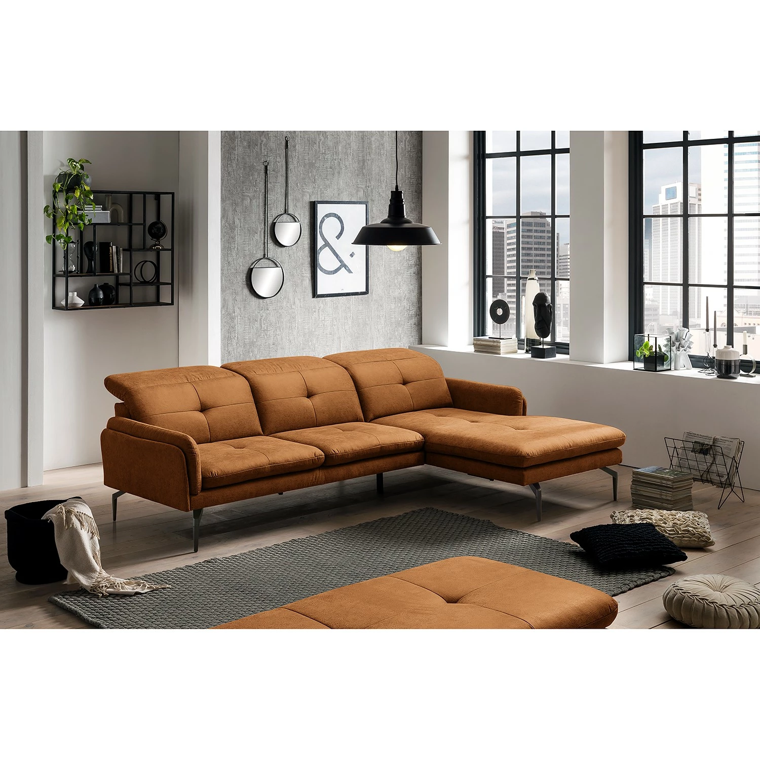 Loftscape Ecksofa Bosley - Antiklederlook - Microfaser Priya: Cognac - Longchair davorstehend rechts - Mit Hocker 2 Loftscape Ecksofa Bosley - Antiklederlook - Microfaser Priya: Cognac - Longchair davorstehend rechts - Mit Hocker – Bild 2