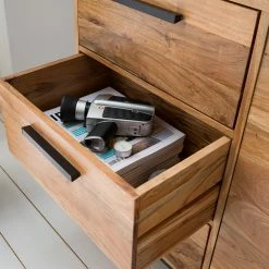 Ars manufacti Sideboard Woodson II - Akazie massiv / Metall - Akazie Hellbraun 46 Ars manufacti Sideboard Woodson II - Akazie massiv / Metall - Akazie Hellbraun -Wohnzimmermöbel boutique en ligne 1000339802 220311 080 DETAILS P000000001000339802