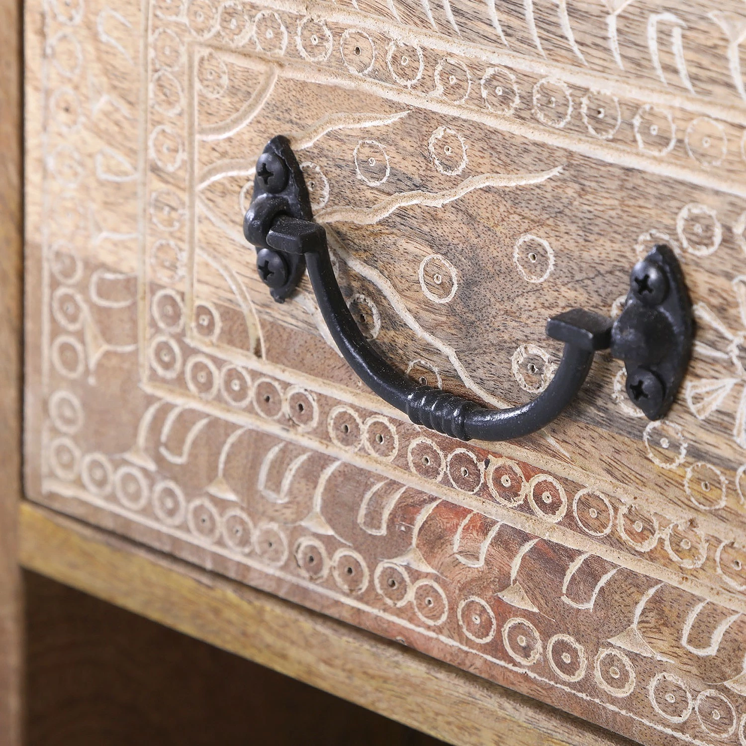 Red Living TV-Lowboard Vallentuna - Mango massiv / Metall - Mango / Schwarz 7 Red Living TV-Lowboard Vallentuna - Mango massiv / Metall - Mango / Schwarz – Bild 7