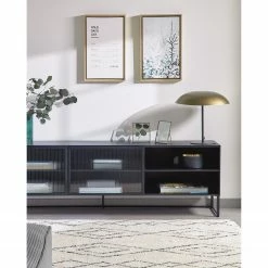 Loftscape TV-Lowboard Tete - Glas / Metall - Schwarz 16 Loftscape TV-Lowboard Tete - Glas / Metall - Schwarz -Wohnzimmermöbel boutique en ligne 1000363986 220714 023 MOOD DETAILS P000000001000363986 mood