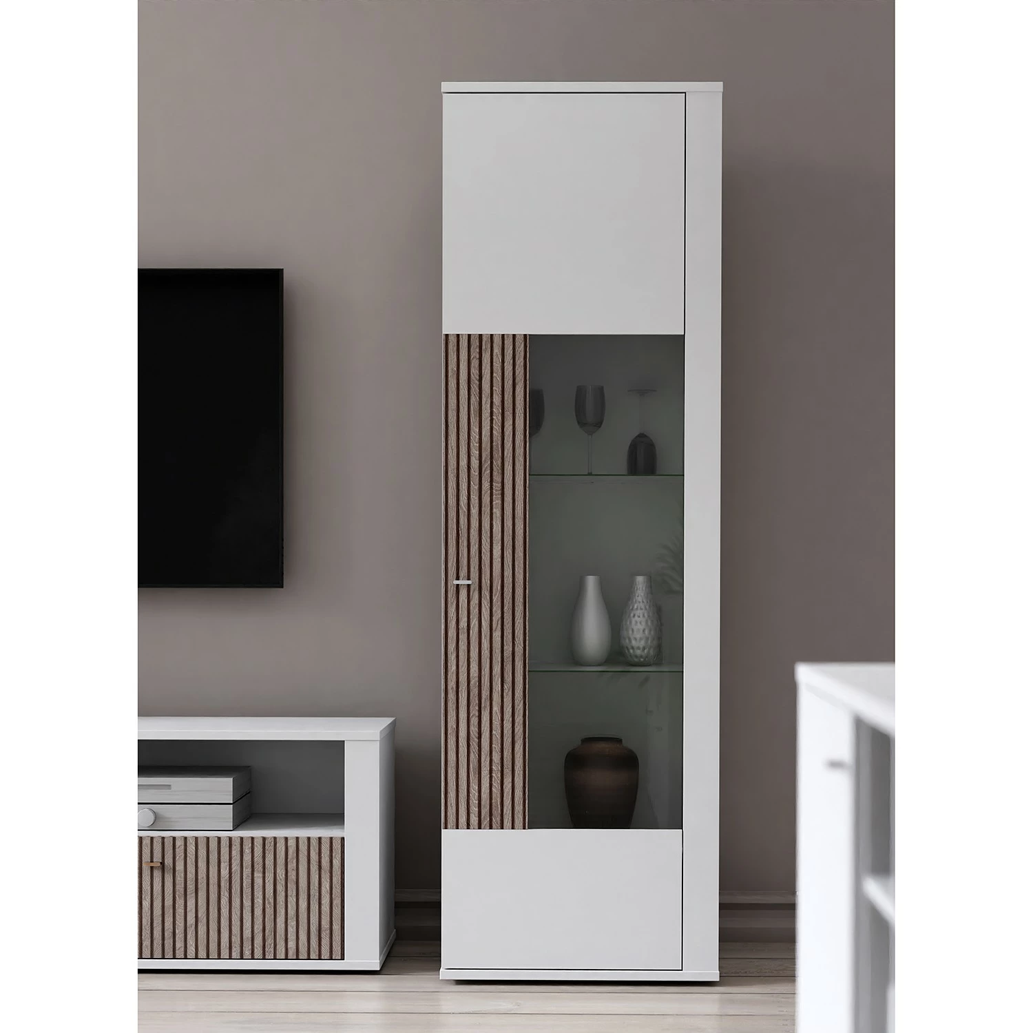 Loftscape Standvitrine Millquarter - Weiß / Eiche Hell Dekor 3 Loftscape Standvitrine Millquarter - Weiß / Eiche Hell Dekor – Bild 3